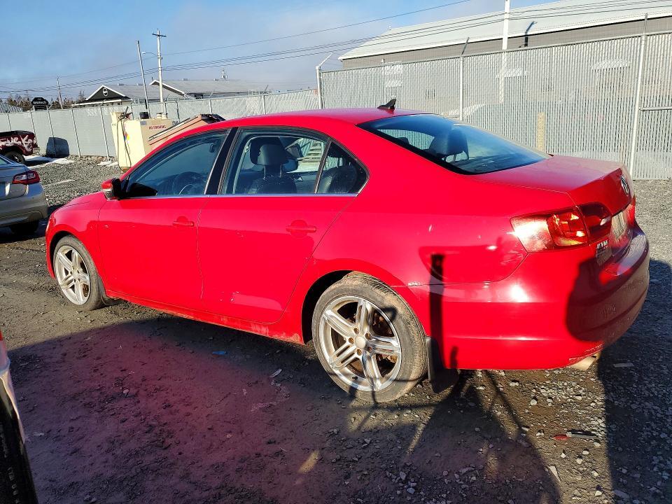 3VWLL7AJ3EM351605 2014 VOLKSWAGEN JETTA photo no. 2