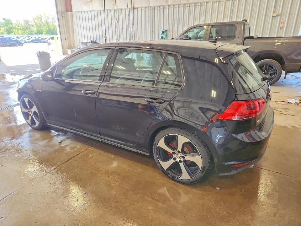 2015 VOLKSWAGEN GTI — Фото 2 из 13