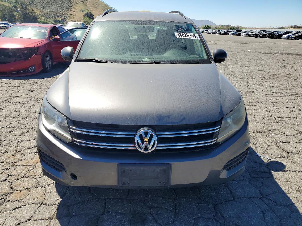 WVGAV7AX9FW613035 2015 VOLKSWAGEN TIGUAN photo no. 5