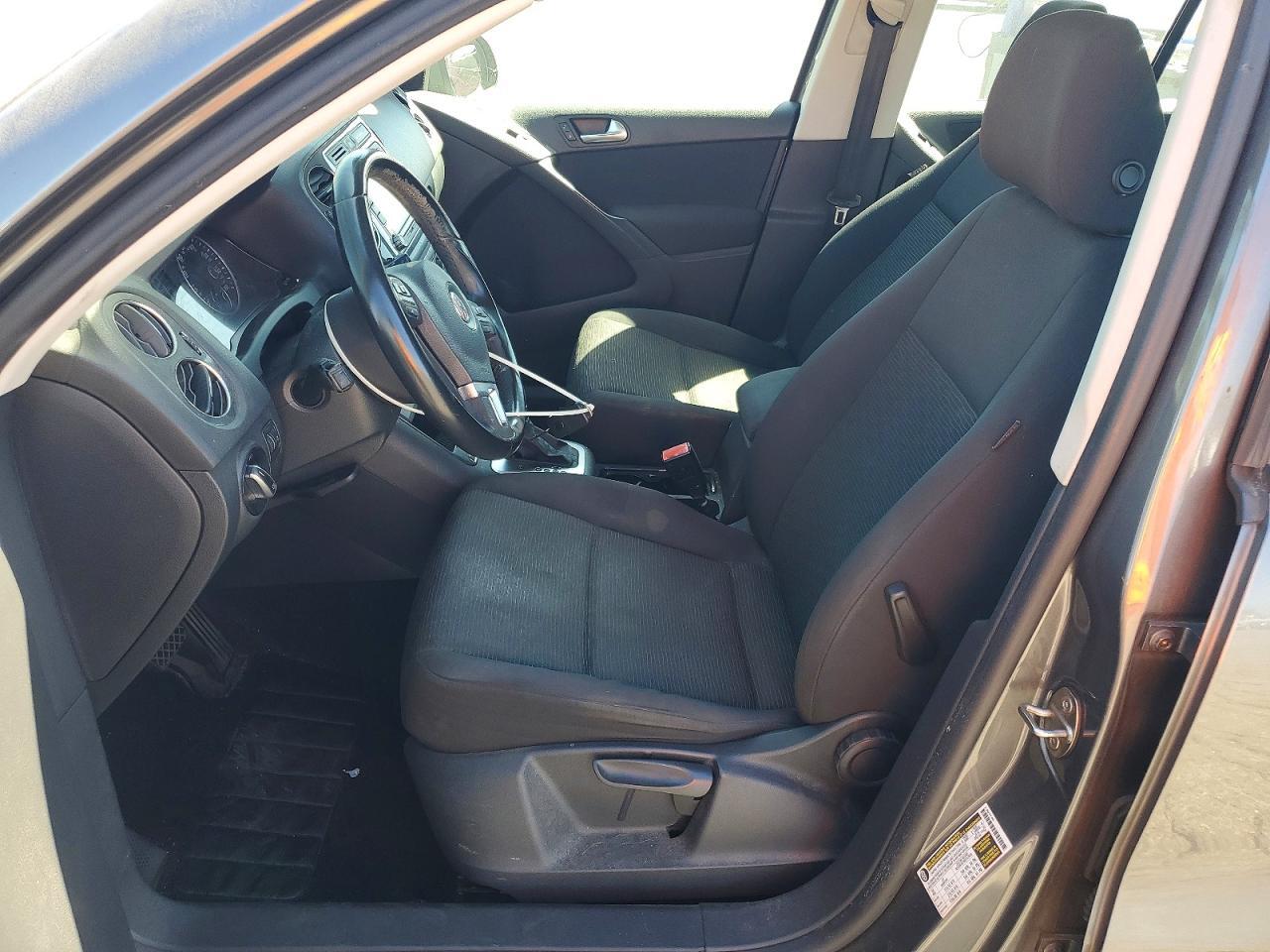 WVGAV7AX9FW613035 2015 VOLKSWAGEN TIGUAN photo no. 7