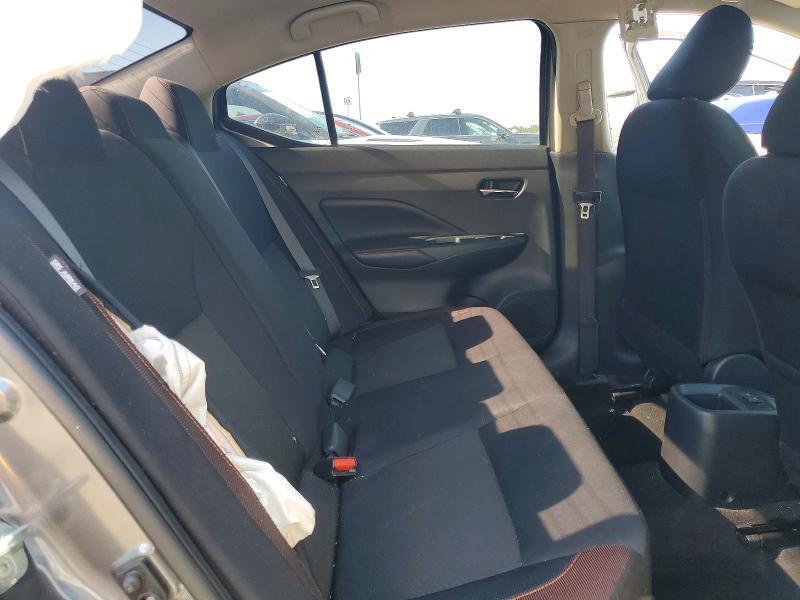 2021 NISSAN VERSA SR — Фото 10 из 12