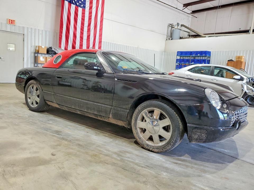 1FAHP60A02Y111037 2002 FORD THUNDERBIRD photo no. 4