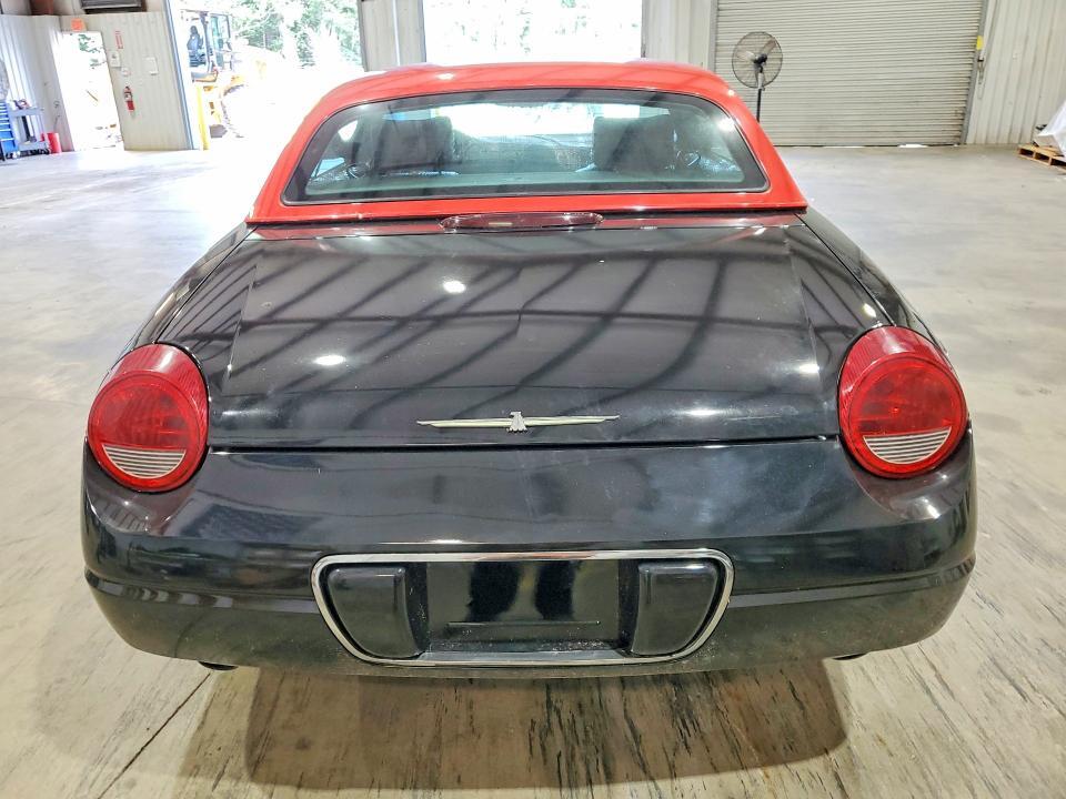 1FAHP60A02Y111037 2002 FORD THUNDERBIRD photo no. 6