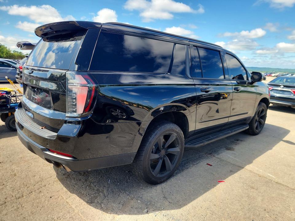 2025 CHEVROLET SUBURBAN K1500 HIGH COUNTRY — Фото 3 из 13