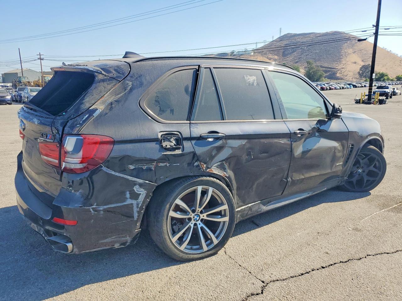 2015 BMW X5 XDRIVE50I — Фото 3 из 12