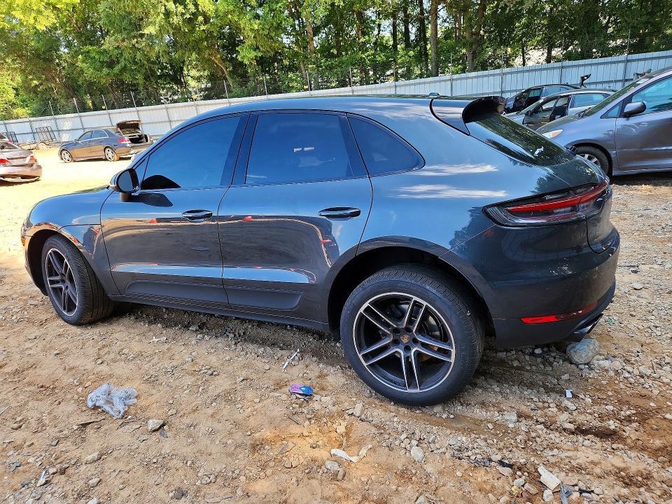 2021 PORSCHE MACAN — Фото 2 из 13