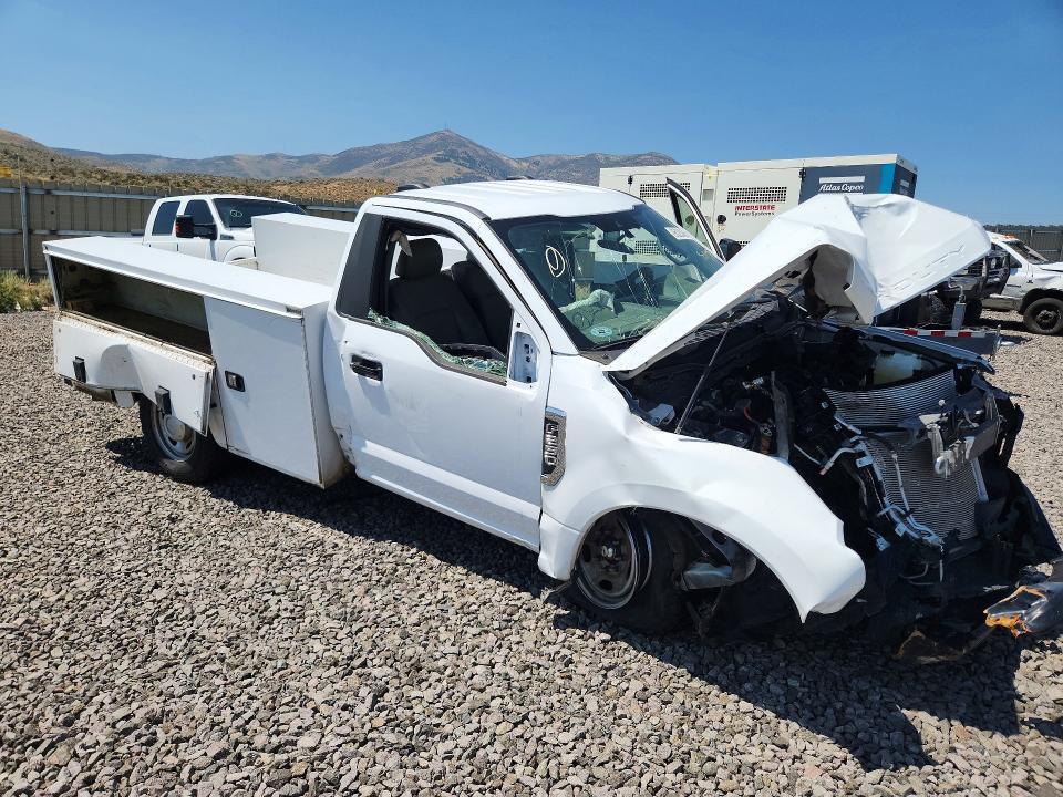 2022 FORD F250 SD 2WD V8 FFV REG CAB 6.2L XL UTILITY / SERVICE BODY — Фото 4 из 13
