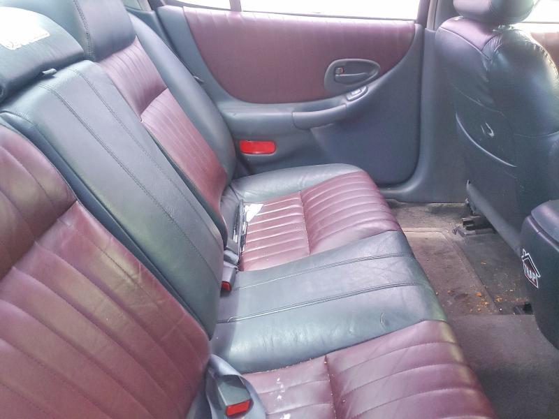 2002 PONTIAC GRAND PRIX GT — Фото 10 из 12