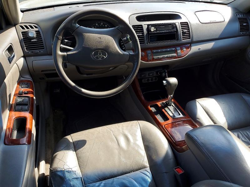 2002 TOYOTA CAMRY XLE V6 — Фото 8 из 12
