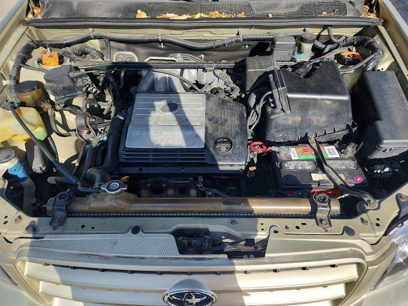 2002 TOYOTA HIGHLANDER LIMITED — Фото 12 из 13