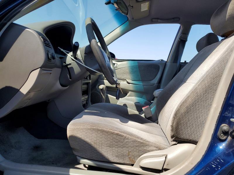2002 TOYOTA COROLLA SEDAN 2WD — Фото 7 из 12