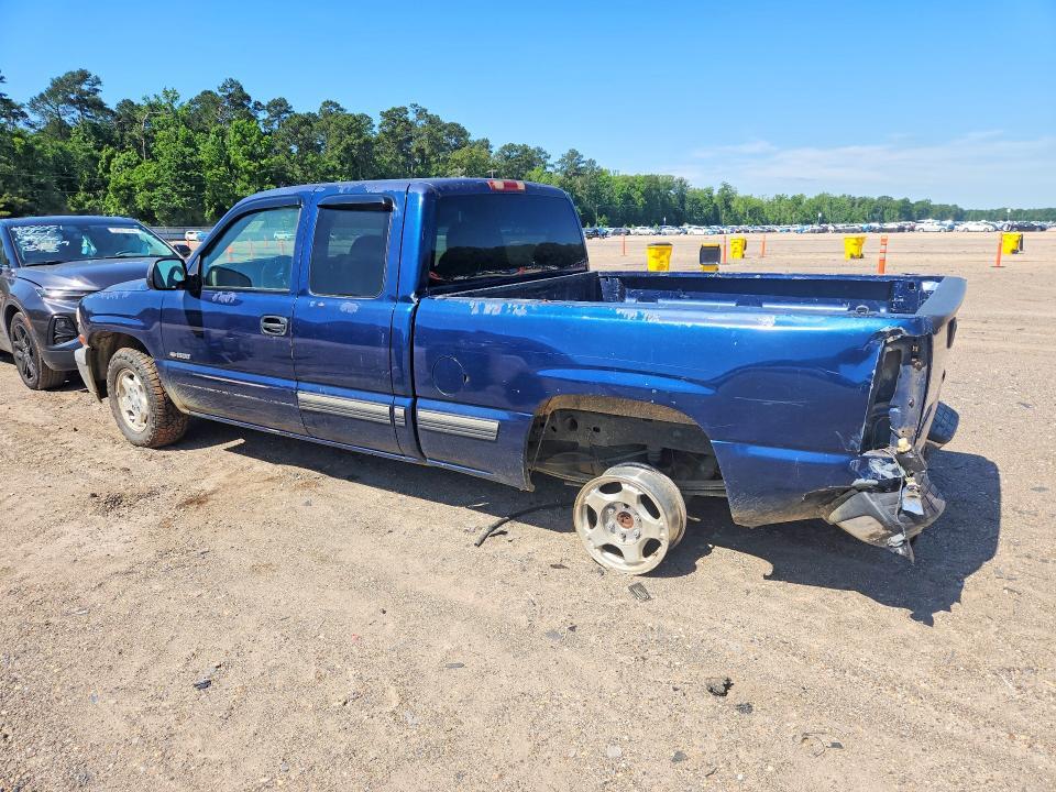 2001 CHEVROLET SILVERADO C1500 — Фото 2 из 12