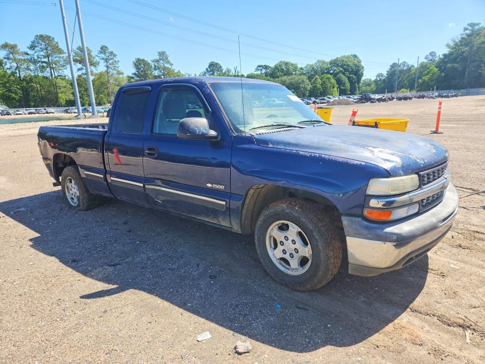2001 CHEVROLET SILVERADO C1500 — Фото 4 из 12