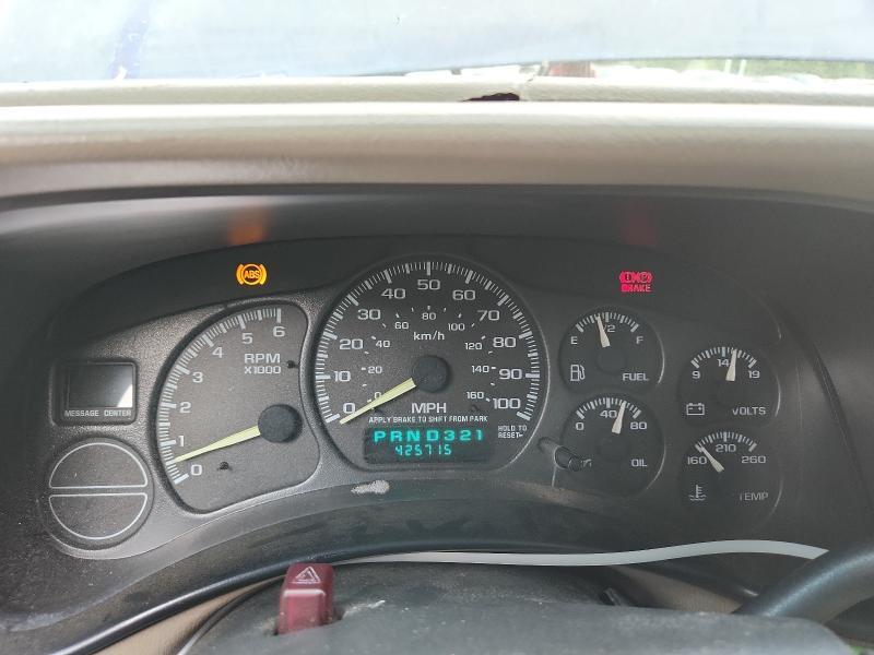 2001 CHEVROLET SILVERADO C1500 — Фото 9 из 12