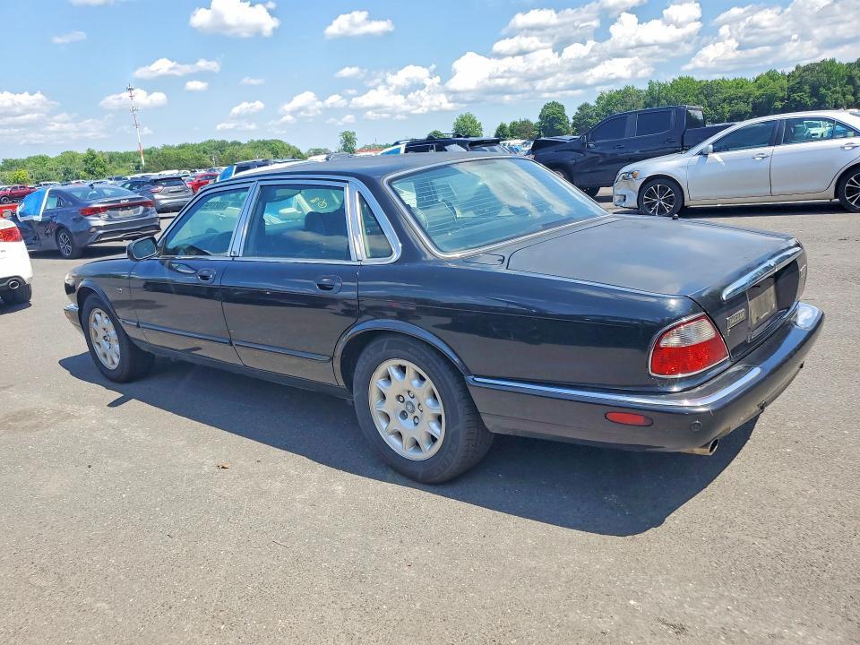 SAJDA14C21LF36994 2001 JAGUAR XJ8 photo no. 2