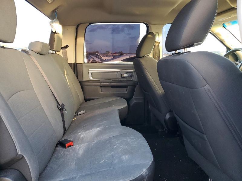 2021 RAM 1500 CLASSIC SLT — Фото 10 из 12