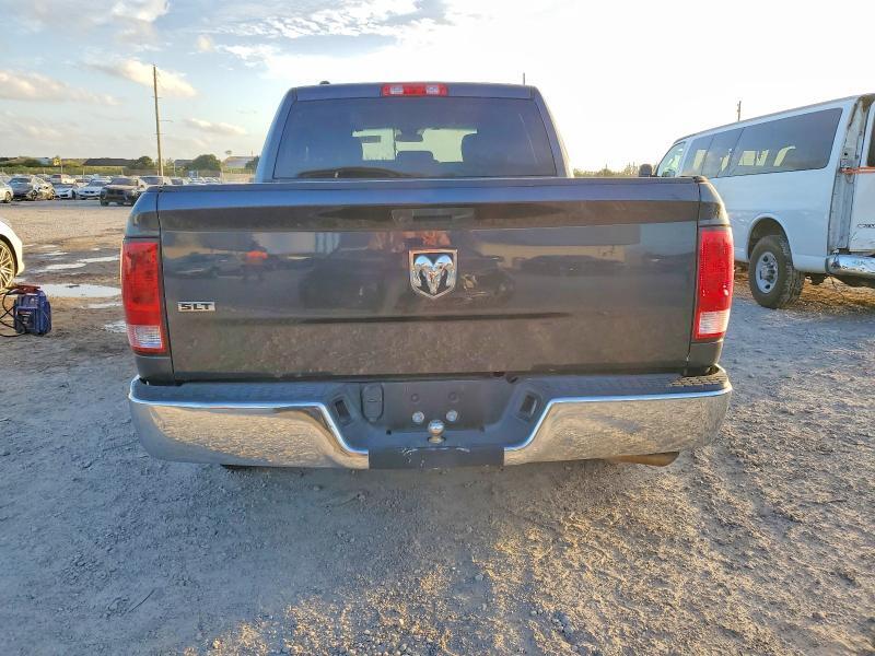 2021 RAM 1500 CLASSIC SLT — Фото 6 из 12