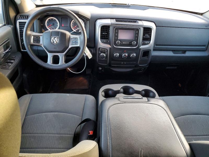2021 RAM 1500 CLASSIC SLT — Фото 8 из 12