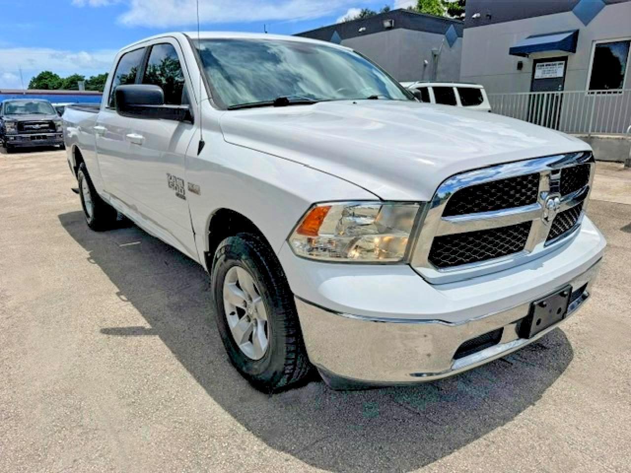 2021 RAM 1500 CLASSIC SLT — Фото 4 из 15