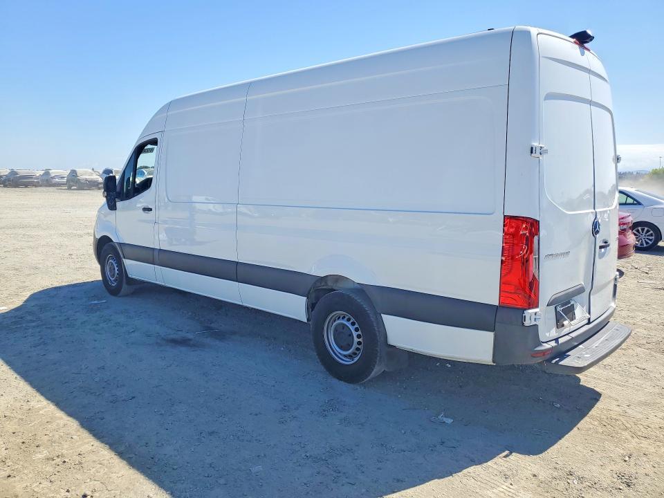 2023 MERCEDES-BENZ SPRINTER 2500 DELIVERY VAN — Фото 2 из 13