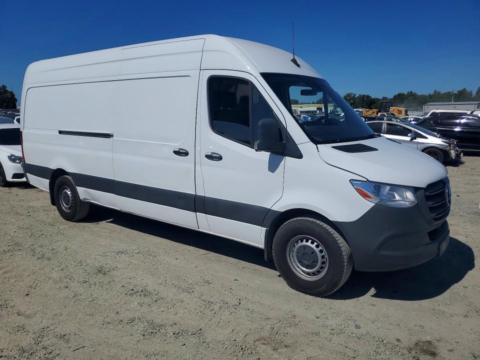 2023 MERCEDES-BENZ SPRINTER 2500 DELIVERY VAN — Фото 4 из 13