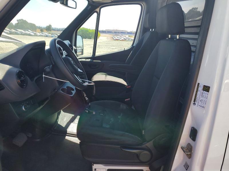 2023 MERCEDES-BENZ SPRINTER 2500 DELIVERY VAN — Фото 7 из 13