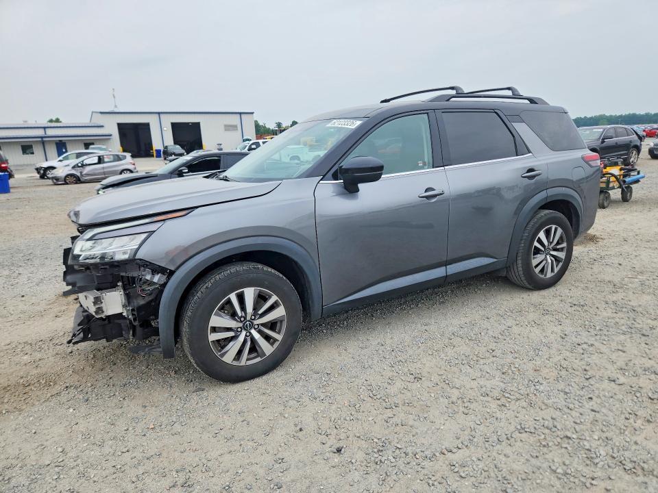 2023 NISSAN PATHFINDER SL