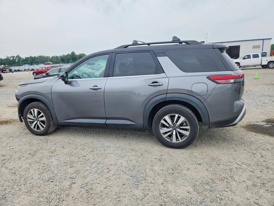 2023 NISSAN PATHFINDER SL — Фото 2 из 13
