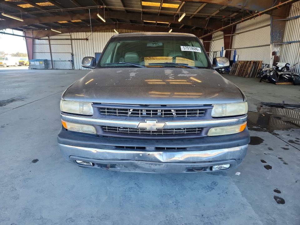2000 CHEVROLET SILVERADO K1500 — Фото 5 из 12