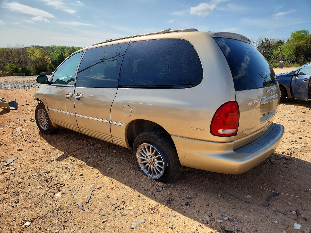 2000 CHRYSLER TOWN & COUNTRY LIMITED — Фото 2 из 14