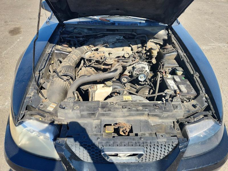 1FAFP4047YF123843 2000 FORD MUSTANG photo no. 11