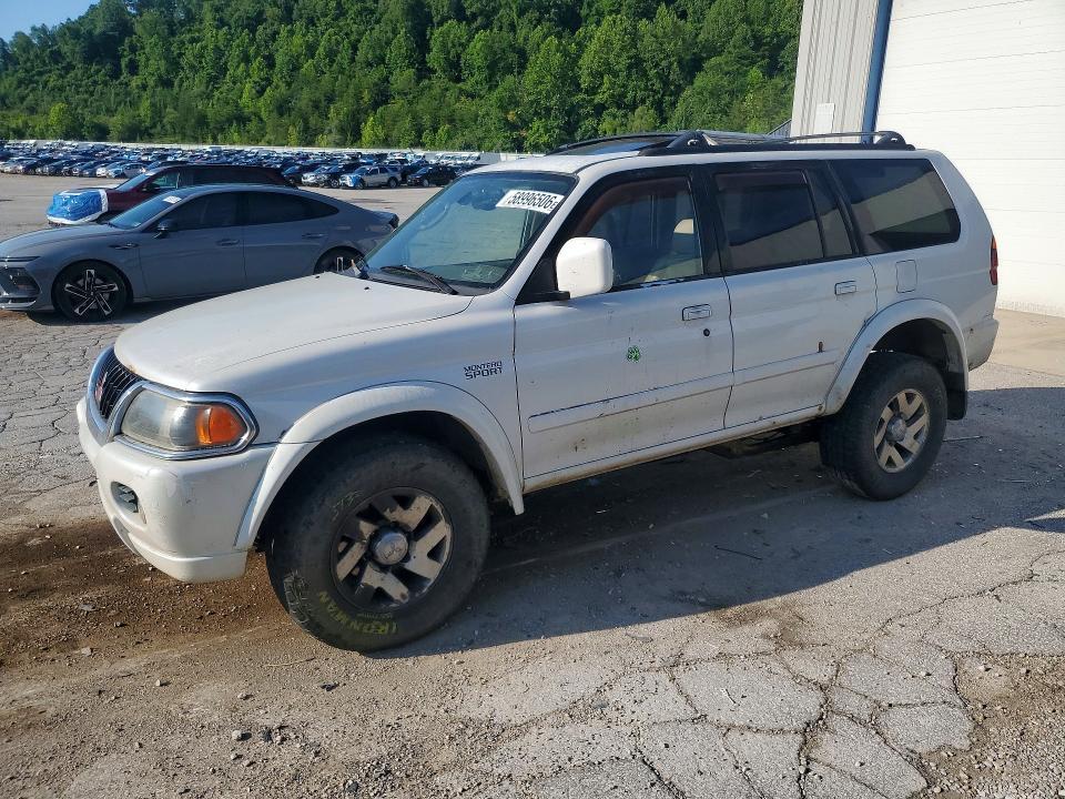2000 MITSUBISHI MONTERO JA4MT41R7YP037007
