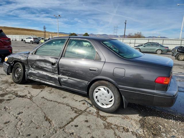 2000 TOYOTA CAMRY CE — Фото 2 из 12