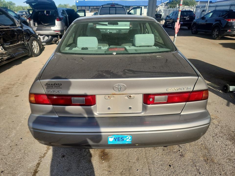 1999 TOYOTA CAMRY LE — Фото 6 из 12