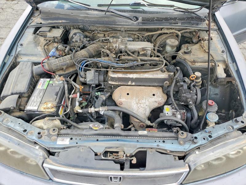 1996 HONDA ACCORD LX — Фото 11 из 12