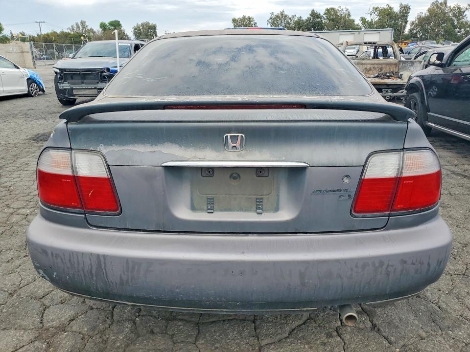 1996 HONDA ACCORD LX — Фото 6 из 12