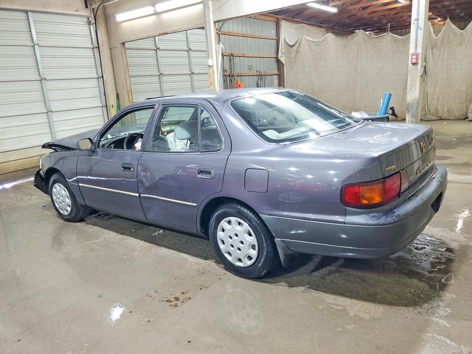 1996 TOYOTA CAMRY LE — Фото 2 из 12