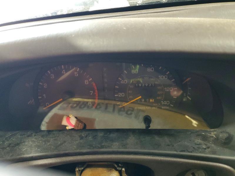 1996 TOYOTA CAMRY LE — Фото 9 из 12