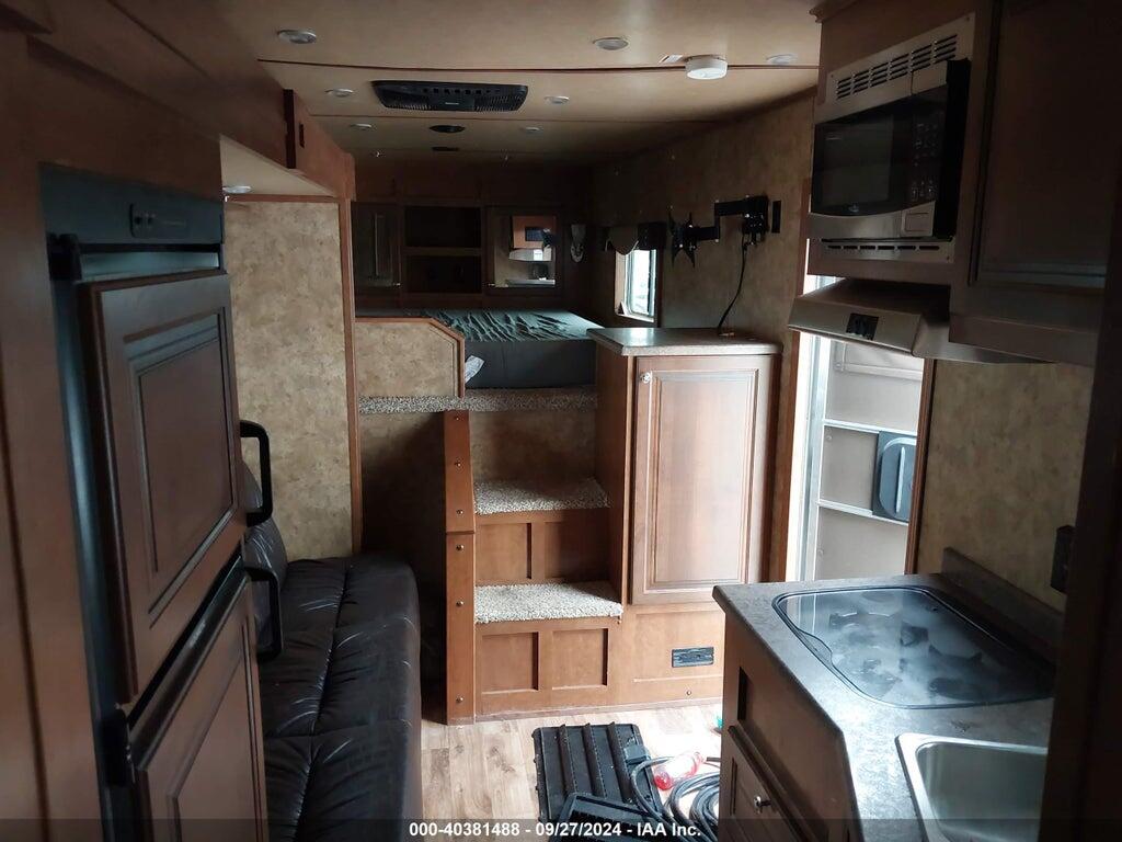 4LABH2720J5070327 2018 EXXISS ALUMINUM TRAILERS ENDEAVOR M-8312 5TH WHL HORSE TRAILER photo no. 5