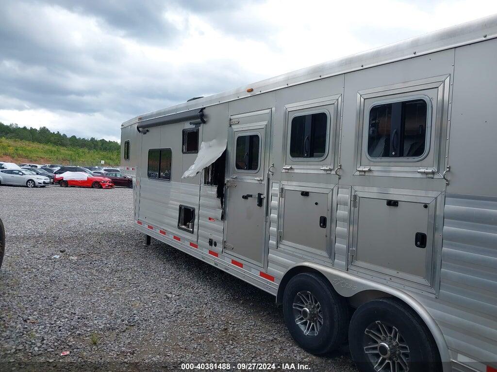 4LABH2720J5070327 2018 EXXISS ALUMINUM TRAILERS ENDEAVOR M-8312 5TH WHL HORSE TRAILER photo no. 6