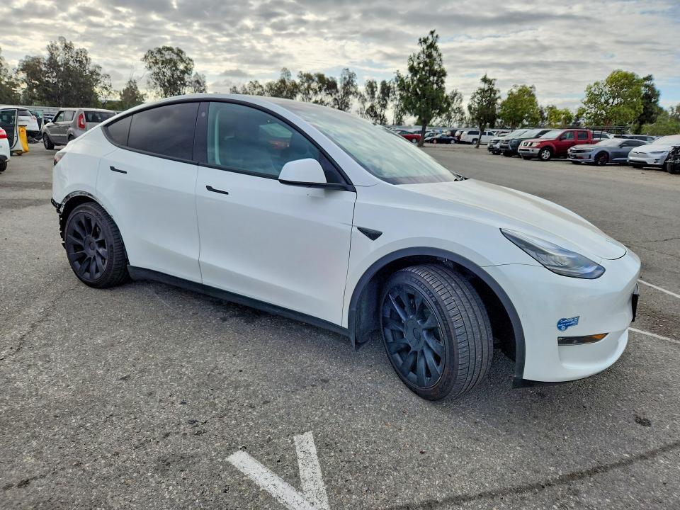 5YJYGAEE7MF138473 2021 TESLA MODEL Y photo no. 4