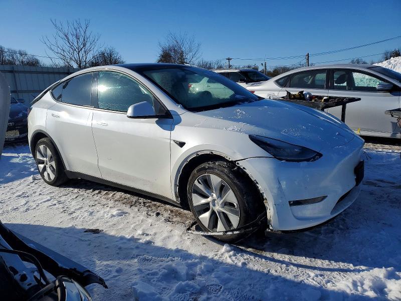 5YJYGDEE5MF279267 2021 TESLA MODEL Y photo no. 4