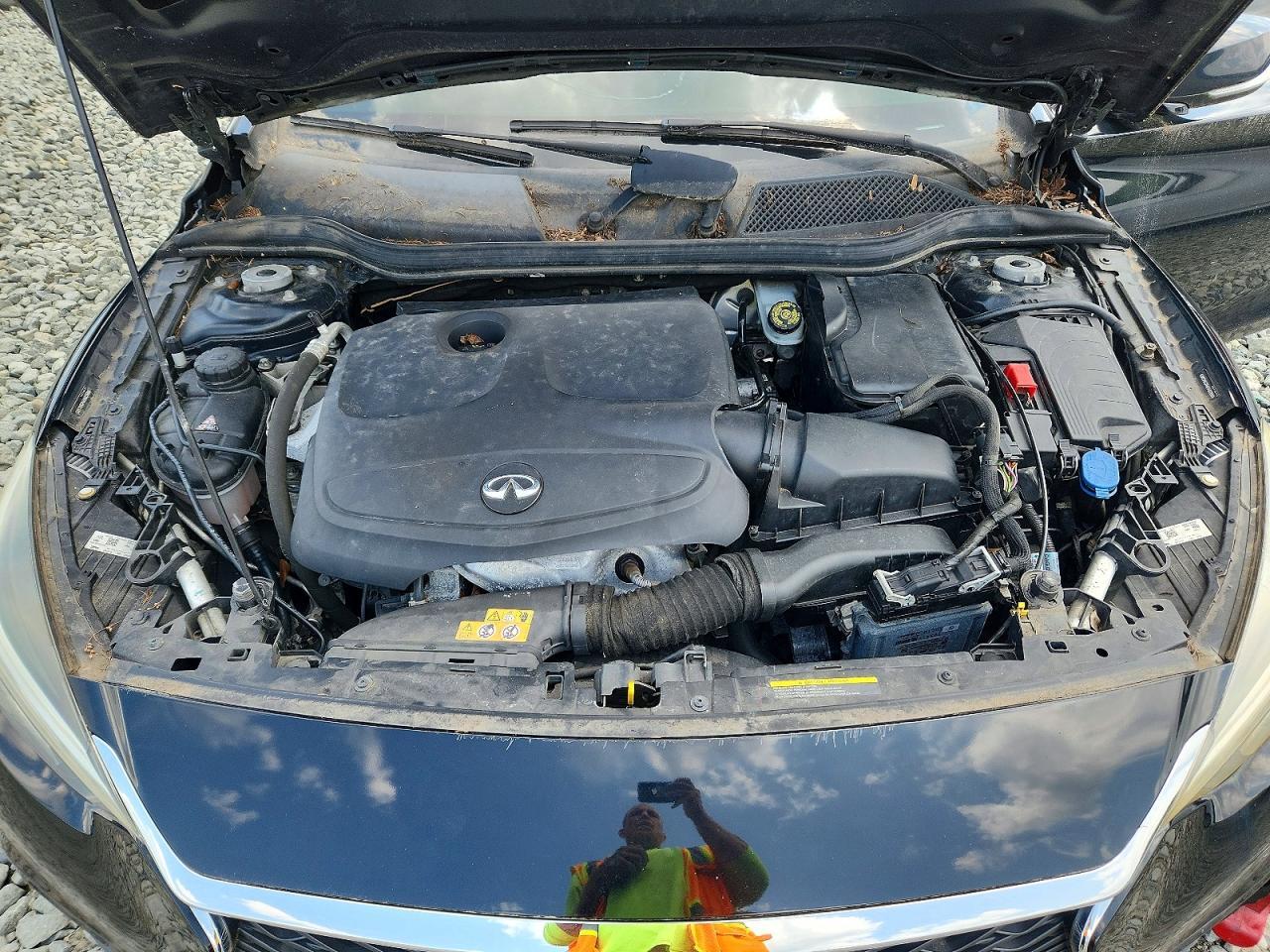 2017 INFINITI QX30 BASE — Фото 11 из 12