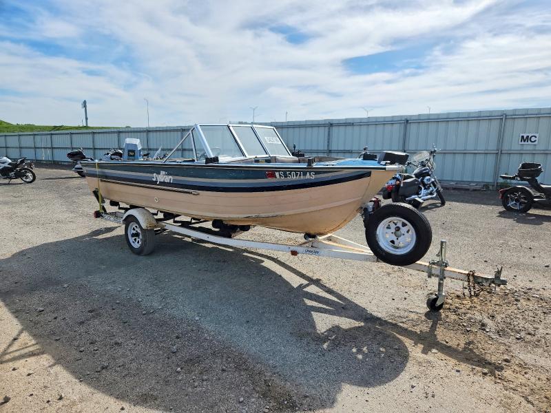 1984 SYLVAN BOAT