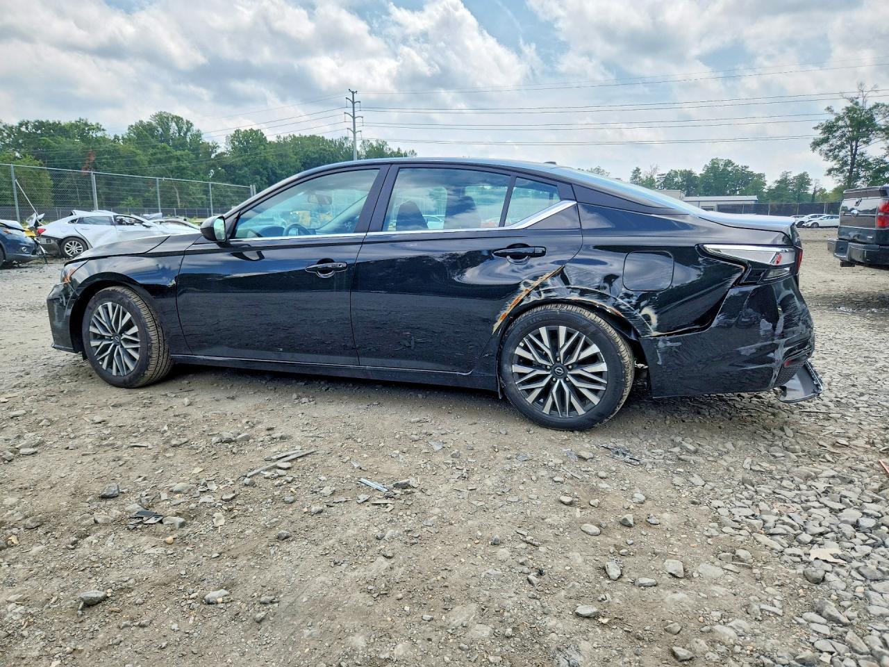 2026 NISSAN ALTIMA SV — Фото 2 из 12
