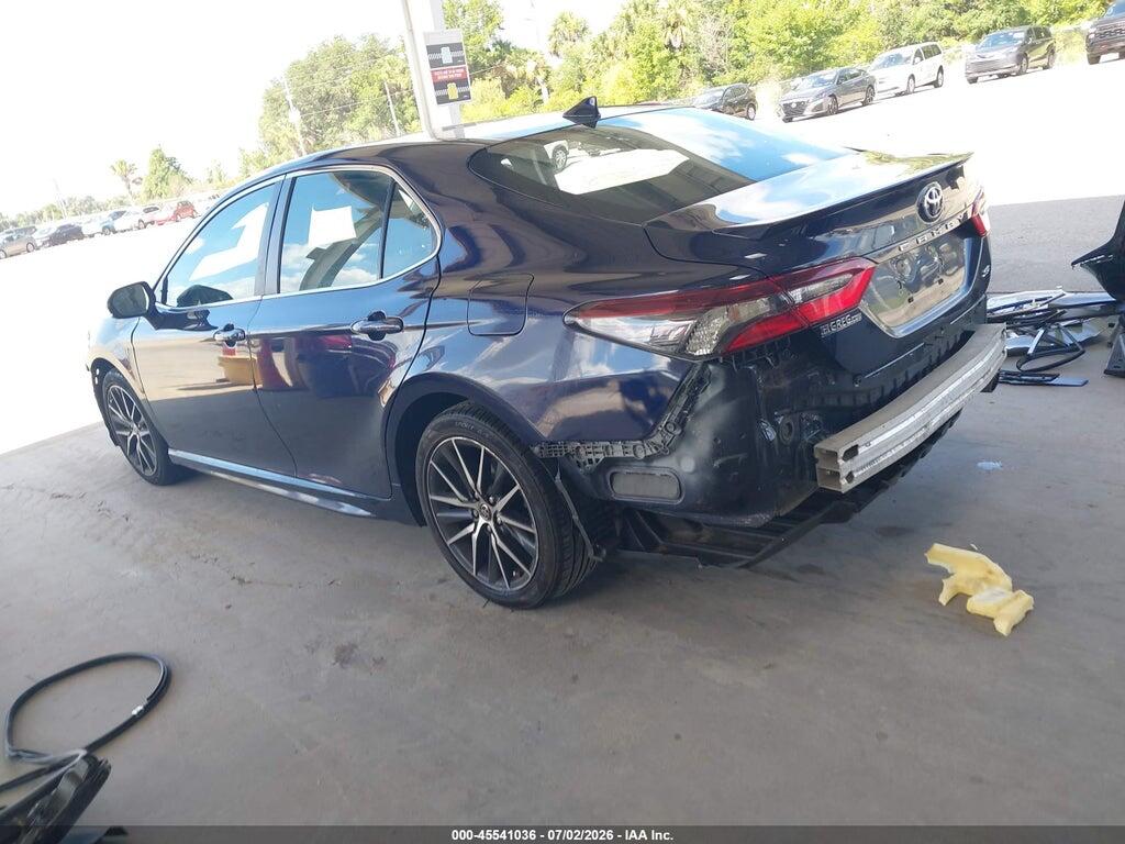 4T1G11AK6MU451476 2021 TOYOTA CAMRY photo no. 3