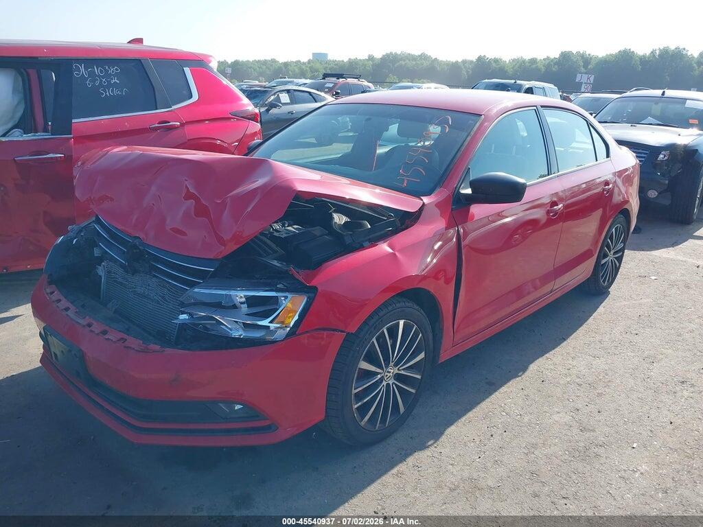 3VWD17AJ9GM403364 2016 VOLKSWAGEN JETTA photo no. 2