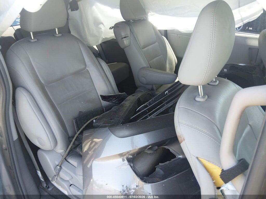5TDYZ3DC0HS887557 2017 TOYOTA SIENNA photo no. 8