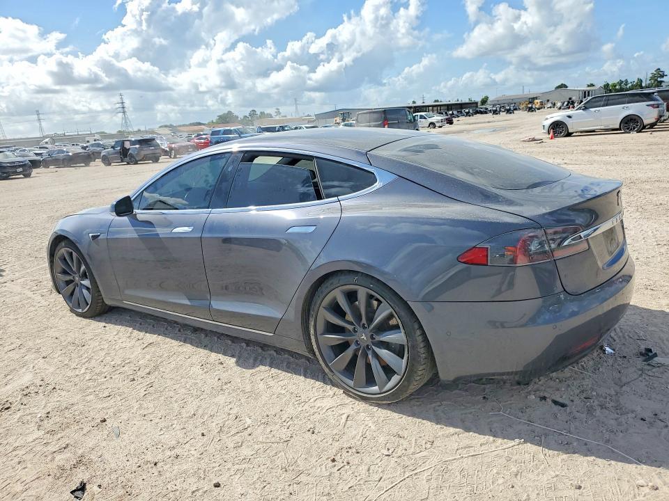 5YJSA1E22MF426978 2021 TESLA MODEL S photo no. 2