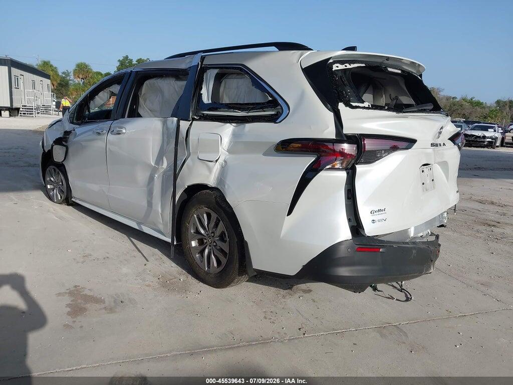 5TDYRKEC3SS267480 2025 TOYOTA SIENNA photo no. 3